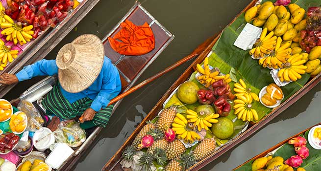 Floating-market-Thailand